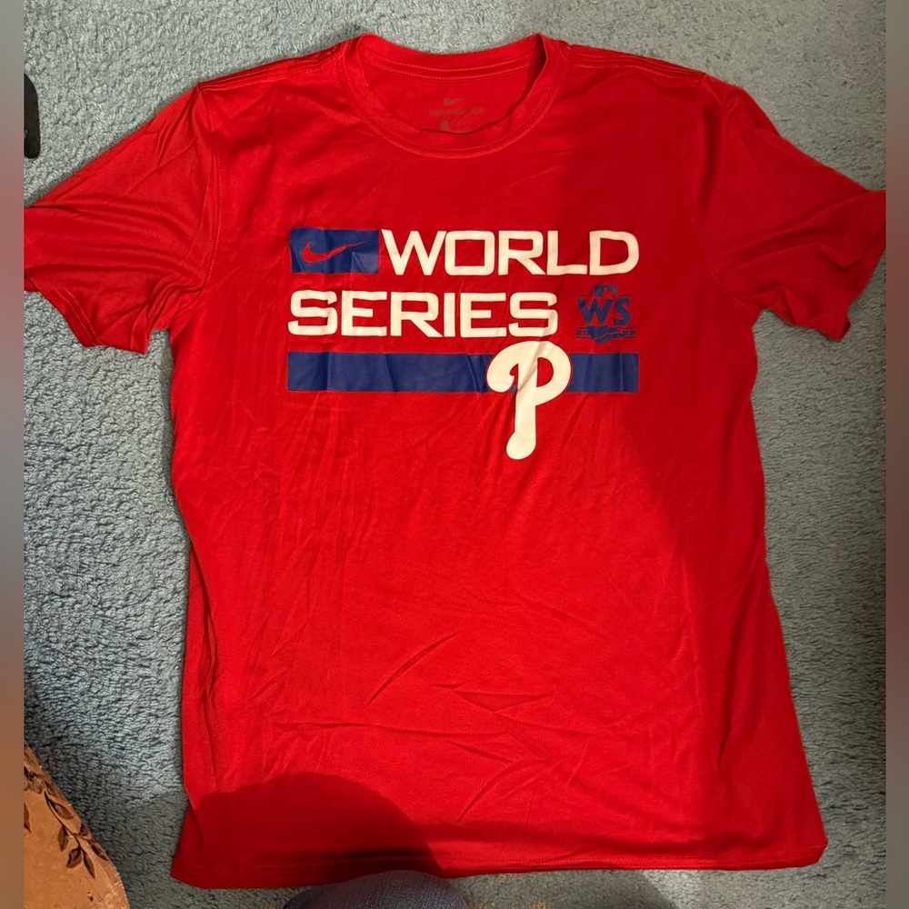 Phillies 2022 World Series Dry fit T shirt size medium